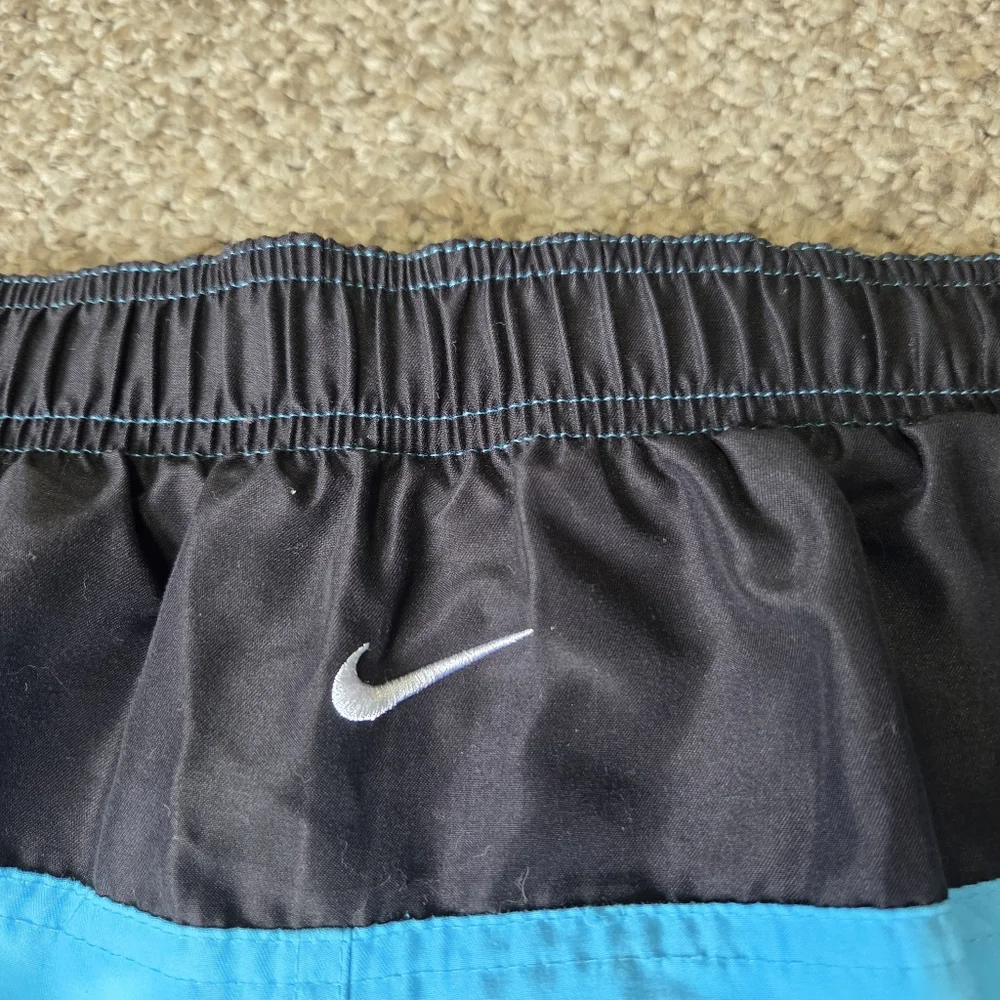 NIKE Swim Trunks Turquiose Blue Lined Spellout‎ Back Swoosh Mens SZ L